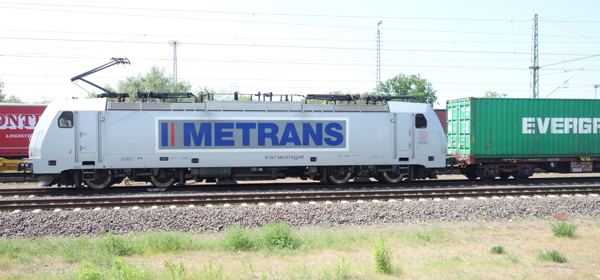Werden Güterzüge bald unbezahlbar? Unser Bild (Autor Hermann Schmidtendorf) zeigt einen Zug des Privatunternehmens Metrans.